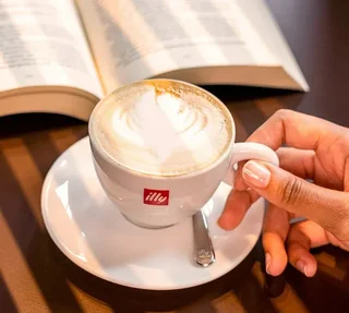 100 kapsułek kompatybilnych z Nespresso* Original Lungo Palenie Classico - ILLY