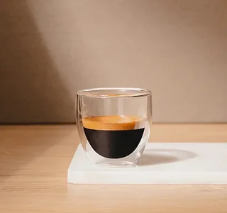 100 Cápsulas Compatibles Nespresso* Original Intenso Blend Lugat - Profesional