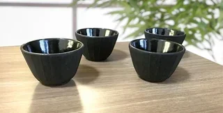 Комплект 4 черни чугунени чаши, 120 мл – The Kitchenette