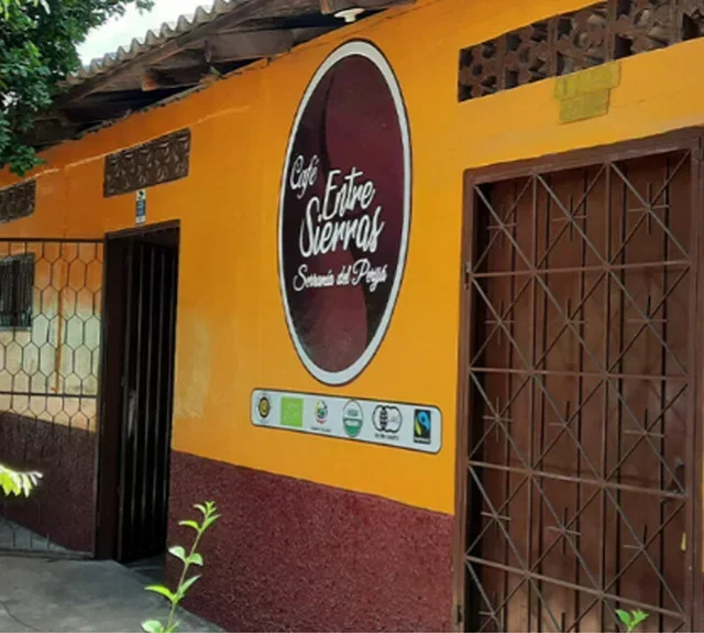 500 g - Whole Bean Coffee - Between Colombian Sierras Organic - Fairtrade - LA SEMEUSE