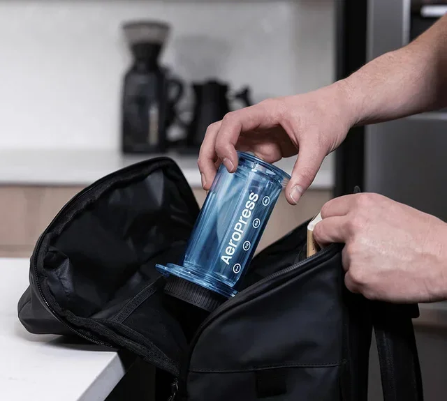 AEROPRESS Clear Blue portable coffee maker – transparent blue