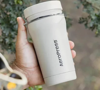 Przenośny ekspres do kawy AEROPRESS GO Plus Krem