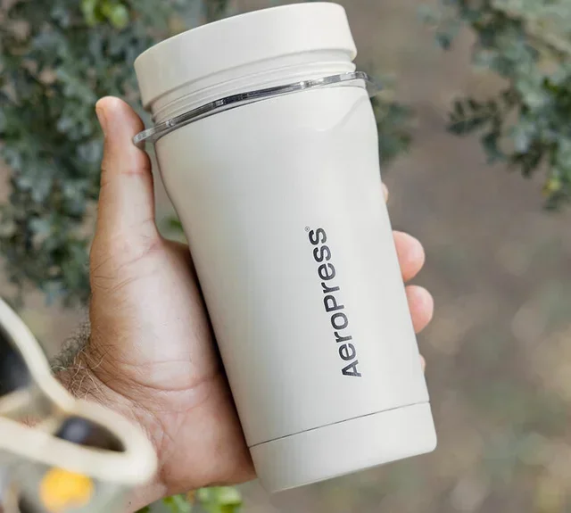 Przenośny ekspres do kawy AEROPRESS GO Plus Krem