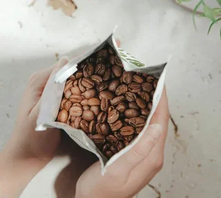 Aymara Bio 1kg – Chicchi di caffè arabica – GREEN LION COFFEE