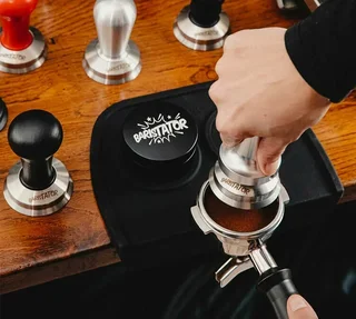 Tampão Calibrado BARISTATOR 58,6 mm - Base Profissional Aço Inoxidável