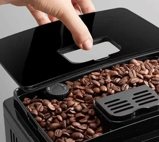 Automatisk Espressomaskin DELONGHI Magnifica ECAM 22.140.B Svart + 4-Månaders Kaffepaket