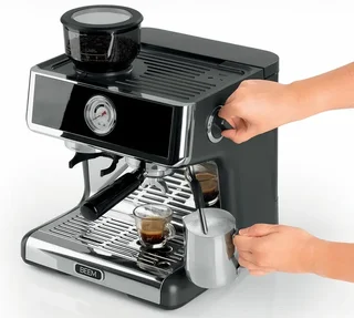 BEEM Grind Expert Espressomaschine mit integriertem Mahlwerk