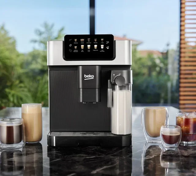 BEKO Latte Bean-to-Cup Coffee Machine CEG7304X Black/Grey