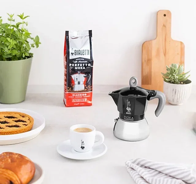 Bialetti Moka Induction Italian Coffee Maker 4 Cup Black - 15 cl