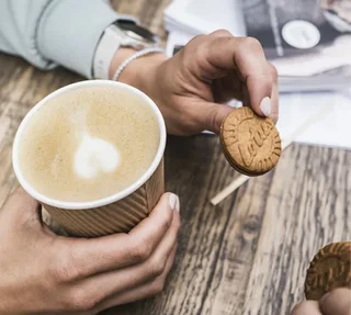 Scatola Biscoff Ripiena Crema di Speculoos - 120 biscotti - LOTUS