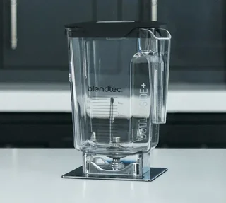 Επαγγελματικό μπλέντερ BLENDTEC Power Blender Pro 750