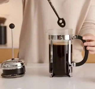 BODUM Java French Press – Schwarz – 3 Tassen (350 ml)