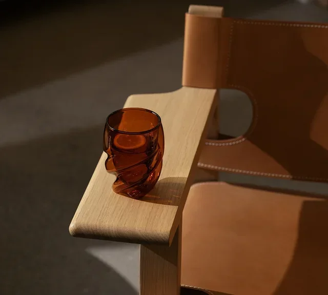 Стъклени чаши с двойни стени – Pavina Paris, червени – 2 броя, 270 мл – BODUM