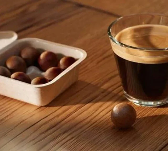 Кафемашина COFFEE B GLOBE Счупено бяло - CAFÉ ROYAL