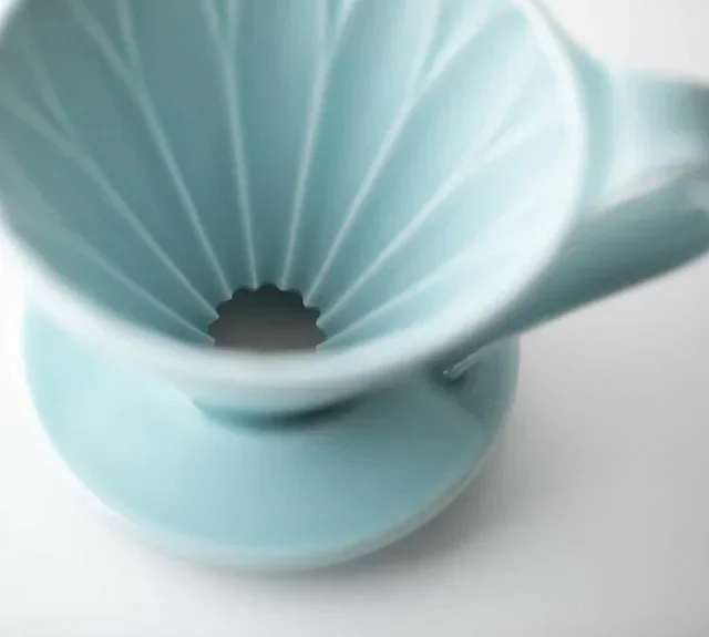 CAFEC Arita Flower Blue Porcelain Dripper for 4 Cups