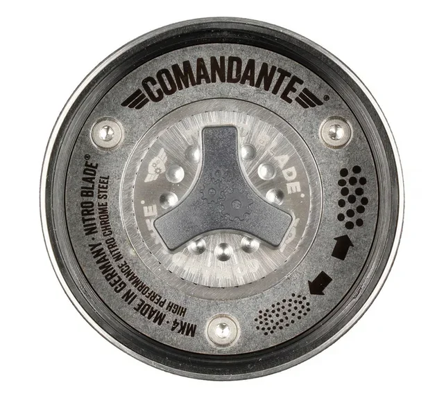 Comandante C40 MK4 Nitro Blade Virginia Walnut Koffiemolen