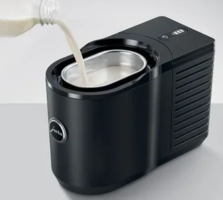 Cool Control (EB) 0.6L Црна за млечне напитке Jura
