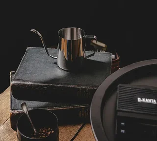 D-KANTA stainless steel gooseneck kettle 600 ml