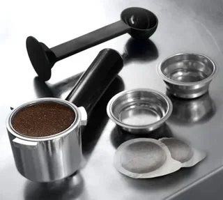 Macchina Espresso DELONGHI Dedica Style EC695.W Bianca