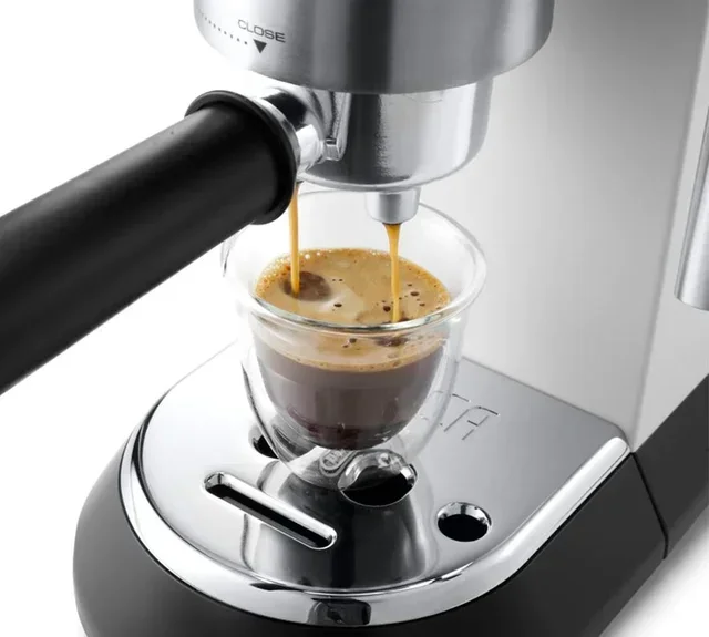 Macchina Espresso DELONGHI Dedica Style EC695.W Bianca