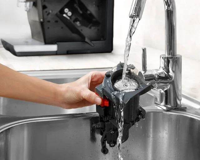 Cafetera Superautomática DeLonghi Dinamica FEB 3515.TB - Acabado Titanio