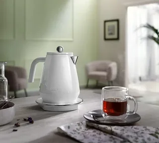 DeLonghi Eclettica KBY2011.W White Adjustable Temperature Kettle