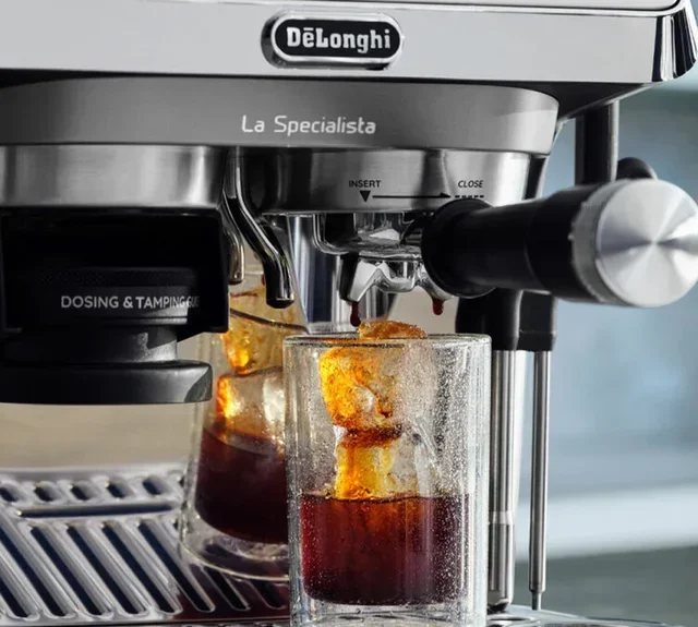Macchina da caffè espresso con macinacaffè DELONGHI La Specialista Touch EC9455.M, finitura metallizzata.