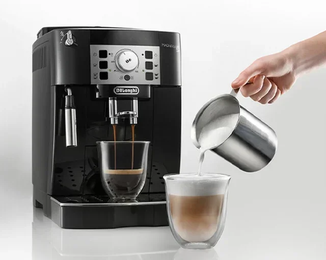 Macinacaffè Espresso DELONGHI Magnifica Start FEB 2221.B - Nero