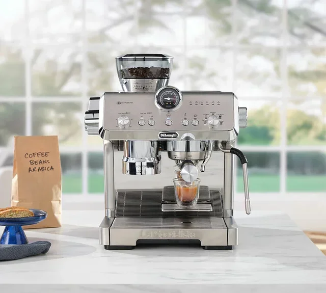 DE'LONGHI Specialista Opéra EC9555.M teljesen rozsdamentes acél eszpresszó gép