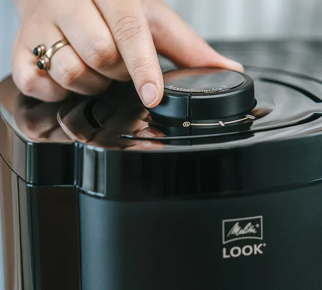 Máquina de café de filtro Look V Glass 1025-02 Preta - Melitta