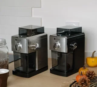 Moedor elétrico KOTTEA CK404S aço escovado