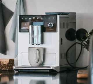 Macchina Caffè Automatica MELITTA LatteSelect® 630-211 Argento