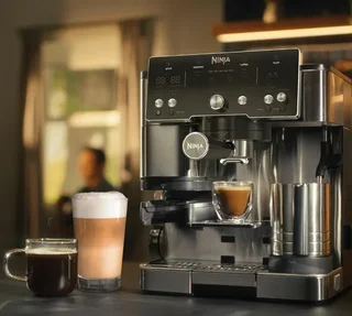 NINJA ES501EU Espresso Gép Beépített Őrlővel