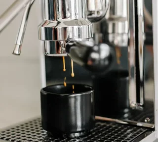 FELLOW Monty Milk Art Cappuccino Cup - Matte Black 19 cl