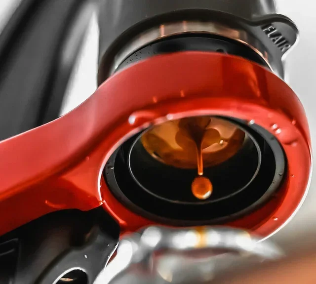 Macchina espresso a leva manuale FLAIR ESPRESSO Classic nera con manometro