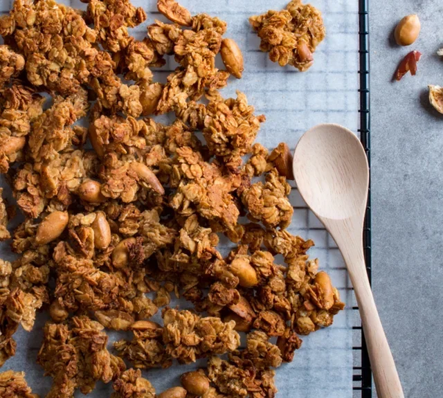 NÜMORNING Organski Super Orašasti Granola - 300 g