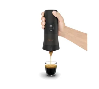 Φορητή καφετιέρα Handpresso Handcoffee Auto 12V για κάψουλες Senseo, με θήκη προστασίας και δώρα MaxiCoffe.
