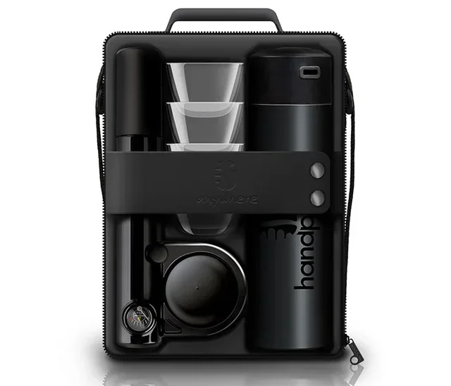 Przenośny ekspres Handpresso Handpump do kawy mielonej i kapsułek ESE - czarny pakiet + prezent