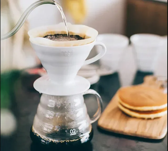 HARIO Glass Carafe 2-5 Cup with V60 Stand