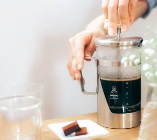 Praska Francuska HARIO Harior 7 - 600mL Szczotkowane Aluminium