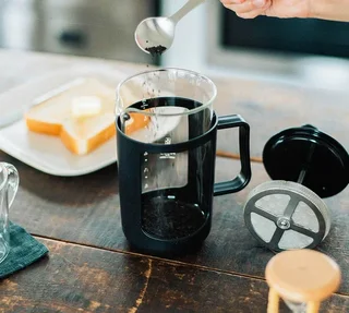 Prensa Francesa HARIO U 600mL Preta