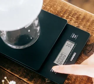 Bilancia HARIO V60 VST-2000B per caffè filtro