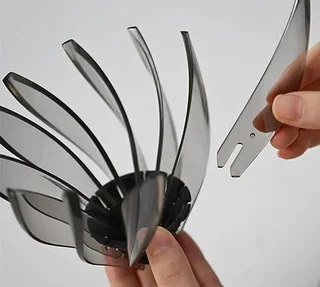 HARIO V60 Dripper Suiren Trasparente Nero