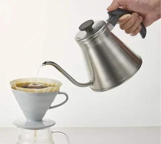 Czajnik Hario V60 z wylewką łabędzią 0,8 L Srebrny