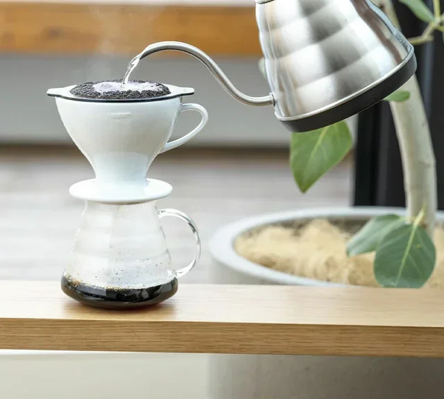 HARIO W60 PDC-02-W Dripper i Porslin - 1 till 4 koppar - med permanent filter inkluderat