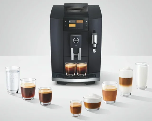 Macchina caffè automatica JURA E8 Cosmic Black (ED) - Smart Connect in omaggio