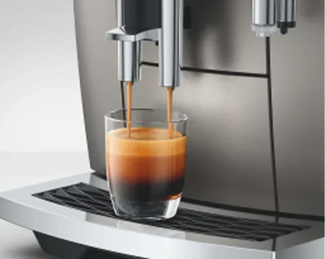 Macchina caffè automatica JURA E8 Midnight Silver (ED) – Smart Connect in omaggio