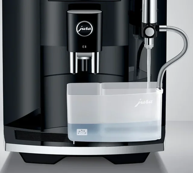 JURA E8 Piano Black (EC) Smart Connect Offered - Pro pack + 1 year warranty