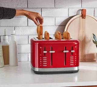 KitchenAid 4-Viipaleen Leivänpaahdin Empire Red 5KMT4109EER