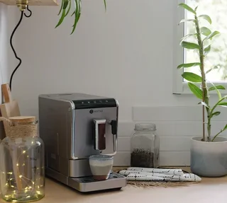 KOTTEA Espressima Silver CK307S.BV – Automatski aparat za espresso s parnom mlaznicom